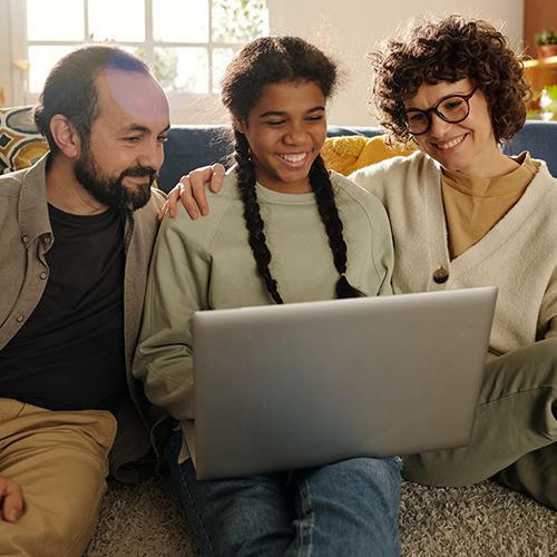 Creating a Standout Personal Statement: Tips for Parents to Guide Your Student